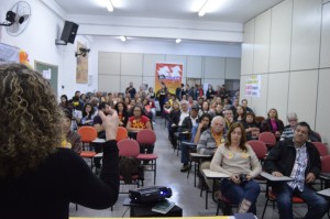 Luciana Genro defende a prioridade na educação durante lançamento da candidatura de Aldo Santos em São Bernardo do Campo