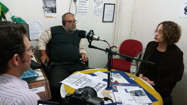 Luciana Genro e vereador Prof. Alex Fraga participaram de programa na rádio comunitária da Amorb