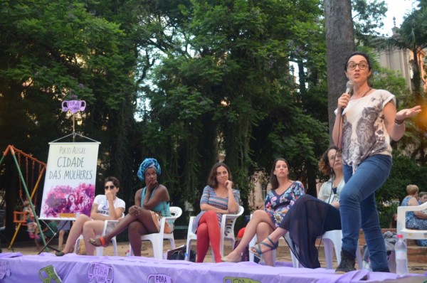 Marcia Tiburi veio a Porto Alegre debater a construção de uma "Cidade das Mulheres" ao lado de Luciana Genro