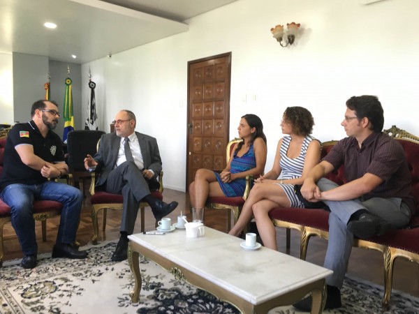 Lideranças do PSOL se reuniram com o chefe da Polícia Civil na manhã desta sexta-feira (19/02)