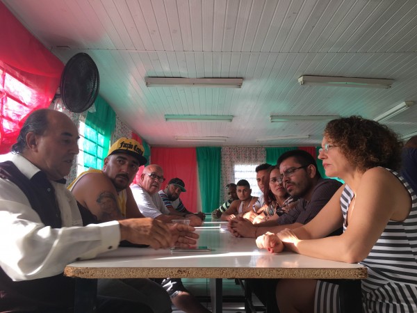 Luciana Genro se reuniu com direção da Associação de Moradores do Rubem Berta