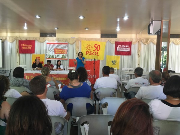 Luciana Genro destacou a importância da Construção Socialista no processo de fundação do PSOL