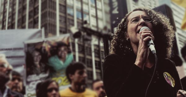 Intelectuais lançam Manifesto de apoio à Luciana Genro