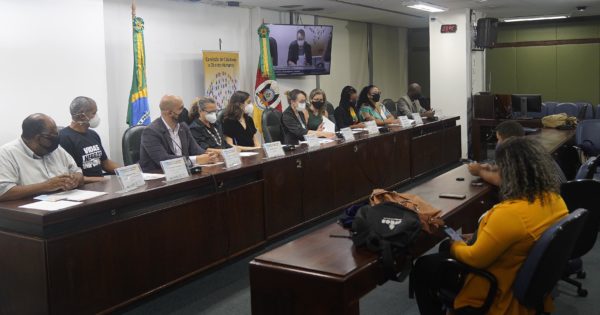Escravização negra e indígena: audiência pública debate ressignificação de homenagens no RS