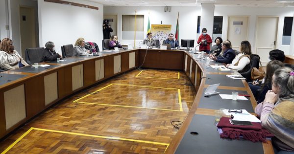 Audiência pública debate situação da Casa Viva Maria e da rede de acolhimento a mulheres no RS