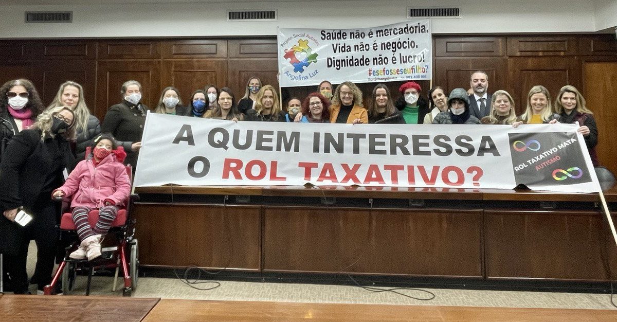 Audiência pública sobre rol taxativo foi realizada pela Comissão de Cidadania e Direitos Humanos, proposta por Luciana Genro.