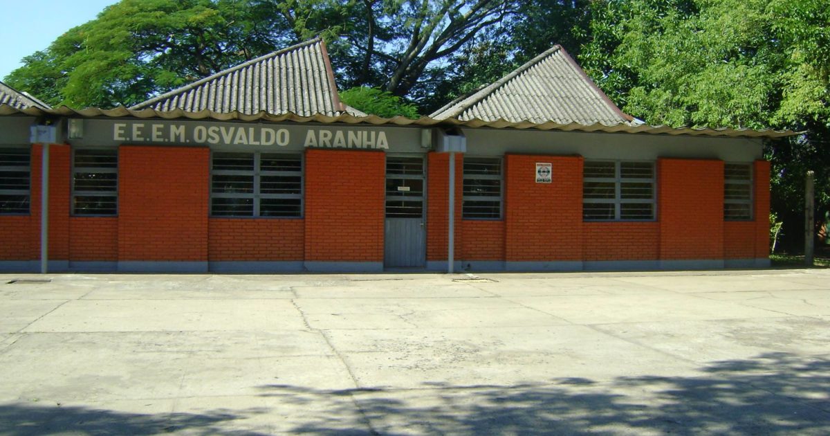 Escola atende mais de 700 alunos de Ensino Médio. | Foto: Reprodução Facebook/ Escola Osvaldo Aranha