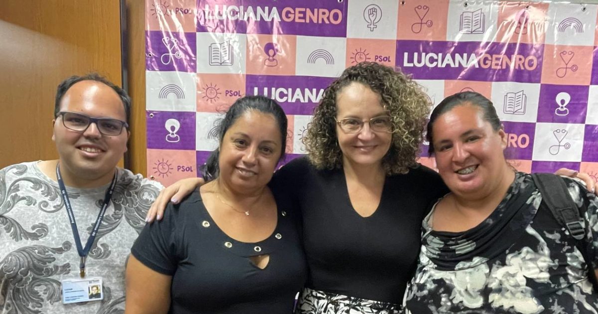 Luciana Genro recebeu as trabalhadoras e o presidente do PSOL Cachoeirinha, Lucas Cardoso, em seu gabinete.