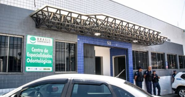 Alvorada: Luciana Genro cobra Prefeitura sobre problemas no Centro de Especialidades Odontológicas