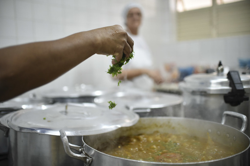 Empresas foram contratadas para atuar na alimentação das escolas. Foto: Agência Brasília