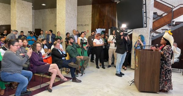 Luciana Genro promove recepção para a Ministra dos Povos Indígenas, Sonia Guajajara