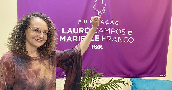 Luciana Genro é empossada presidente da Fundação Lauro Campos e Marielle Franco, do PSOL