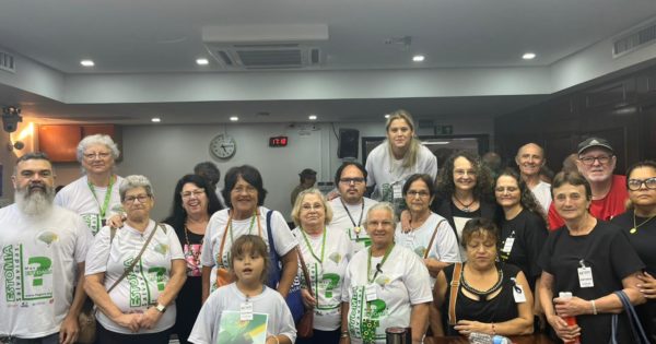 Luciana Genro coordena audiência pública sobre as necessidades e dificuldades enfrentados por pacientes estomizados no RS