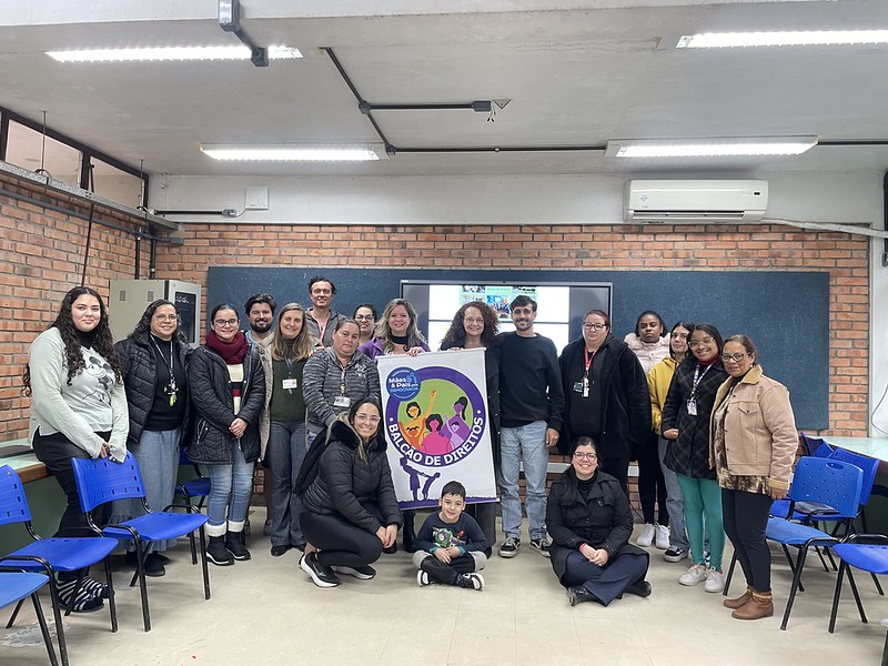 Atividade contou com mães, professores, monitoras e agentes de inclusão.