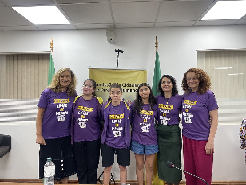 Meninas e coordenadora do time foram ouvidas pela Comissão.