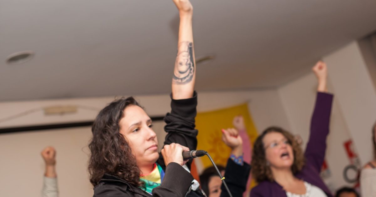 Monica Benicio e Luciana Genro em ato político em 2018.