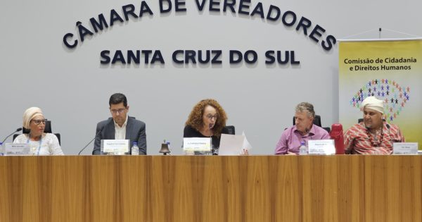 Após audiência pública, Luciana Genro solicita a criação de Delegacia de Combate à Intolerância em Santa Cruz do Sul