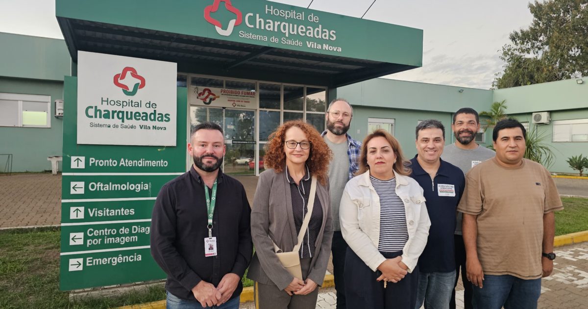 Luciana Genro visita o Hospital de Charqueadas, constata precariedades e propõe audiência pública na cidade para debater possíveis melhorias