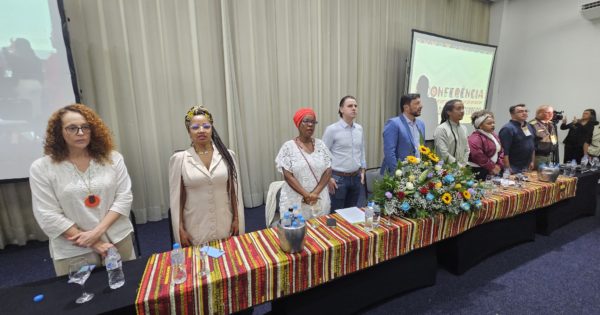 Luciana Genro participa da abertura da 2ª Conferência Estadual do Povo de Terreiro