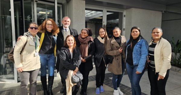 Em defesa das trabalhadoras da saúde de Sapucaia do Sul, Luciana Genro volta a participar de reunião com o TCE