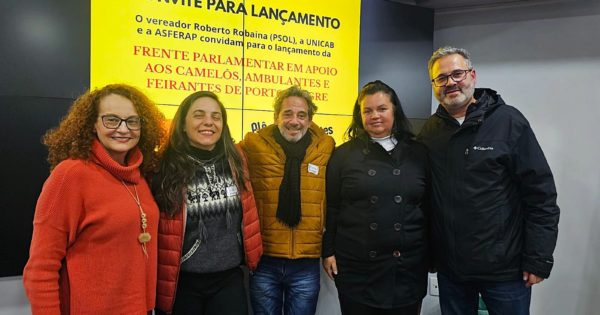Luciana Genro participa do lançamento da Frente Parlamentar em Defesa aos Camelôs de Porto Alegre