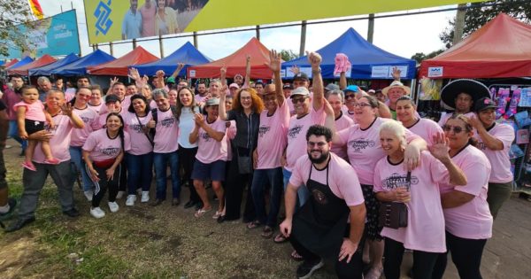 Luciana Genro institui Frente Parlamentar em Defesa dos Camelôs, Ambulantes e Feirantes na Assembleia Legislativa