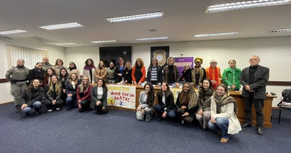 Luciana Genro participa de audiência pública na região norte do RS para tratar dos feminicídios no estado
