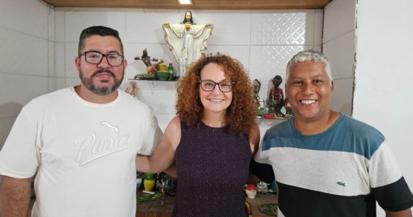 Montenegro: Luciana Genro visita terreiro e assume parceria com evento que irá arrecadar material escolar e alimentos para as crianças