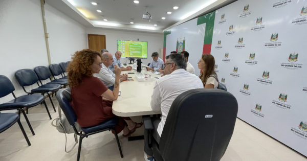 Luciana Genro pede acompanhamento técnico da SEMA em vistoria sobre mineração em Arroio dos Ratos