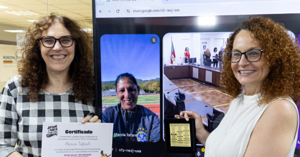 Luciana Genro homenageia pioneira Márcia Tafarel e mulheres que transformam o futebol feminino no RS