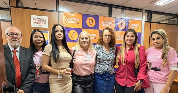 Luciana Genro recebe denúncias de humilhação em visitas íntimas em presídios do Rio Grande do Sul