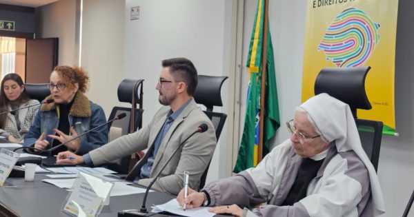 Em audiência pública, Luciana Genro cobra dignidade e direitos de mulheres privadas de liberdade no Rio Grande do Sul