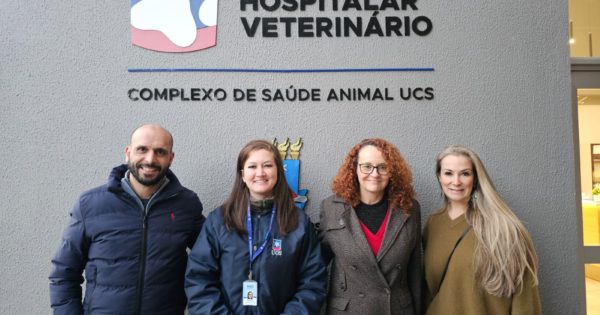 Em visita ao Zoológico da UCS, Luciana Genro se compromete com apoio ao resgate e à proteção dos animais silvestres