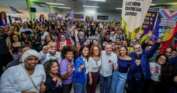 Para seguir fazendo a diferença: Luciana Genro lança candidatura para deputada estadual em evento que reuniu centenas de pessoas em Porto Alegre