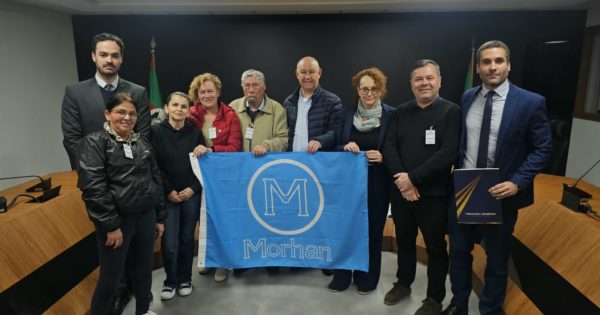 Luciana Genro cobra preservação do Hospital Colônia Itapuã e agilidade na emissão da documentação de famílias atingidas pela hanseníase